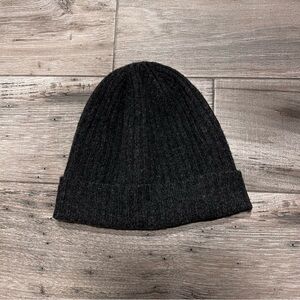 Cashmere hat for men or women💌

No defects.

Even more cashmere in my profile💞